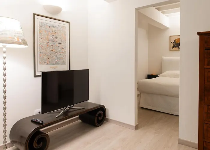 A Due Passi Da Piazza Duomo