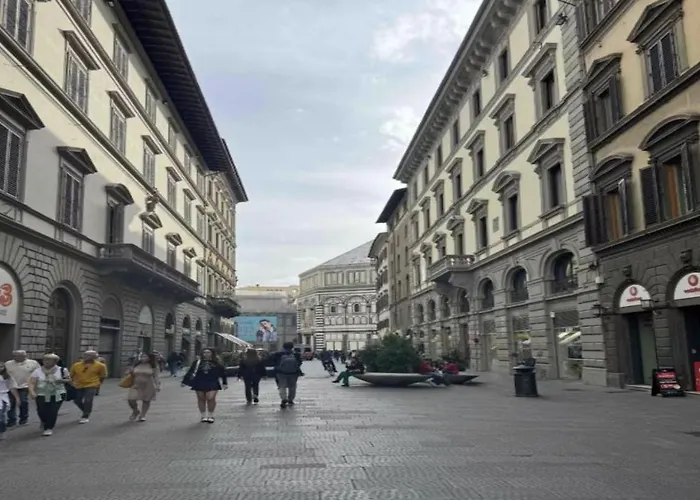 Apartment A Due Passi Da Piazza Duomo Florenz